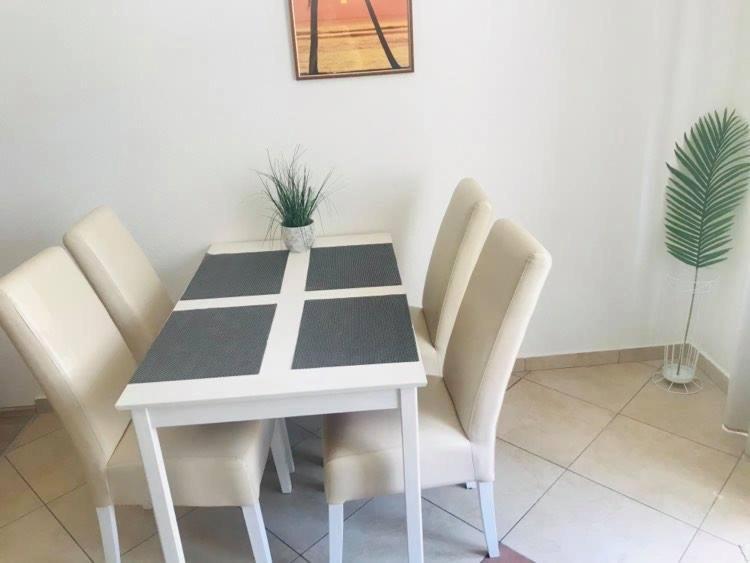 Apartment Andela Kaštela Eksteriør bilde