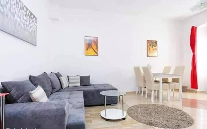 Apartment Andela Kaštela Eksteriør bilde