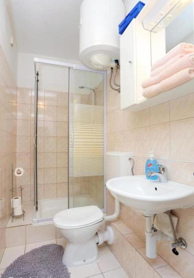 Apartment Andela Kaštela Eksteriør bilde
