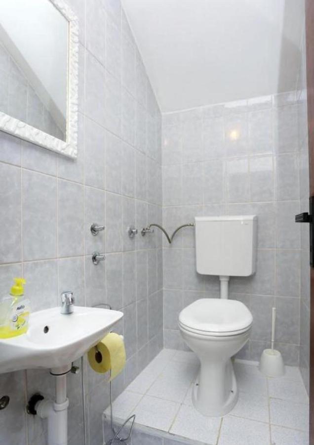 Apartment Andela Kaštela Eksteriør bilde