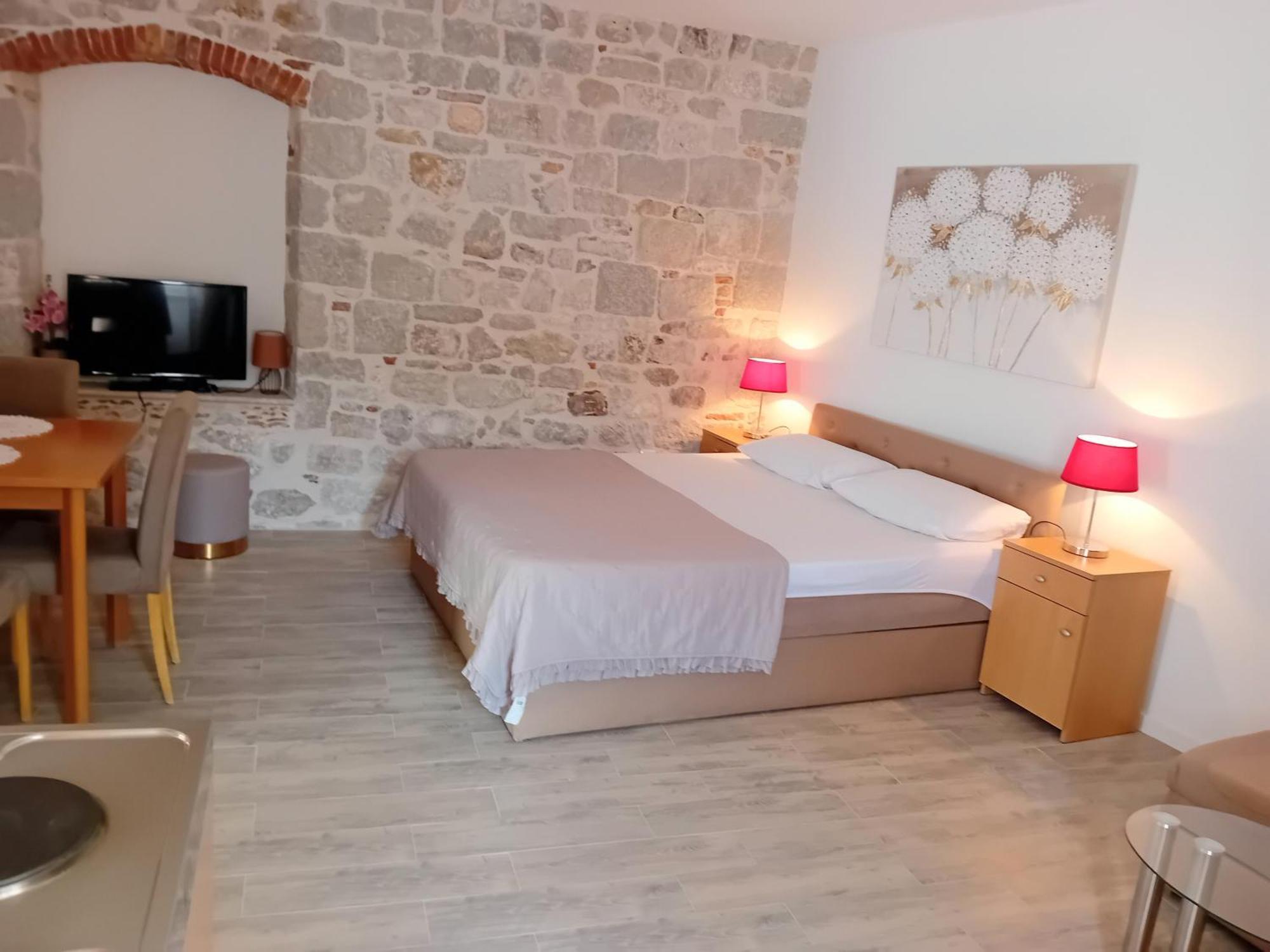 Apartment Andela Kaštela Eksteriør bilde