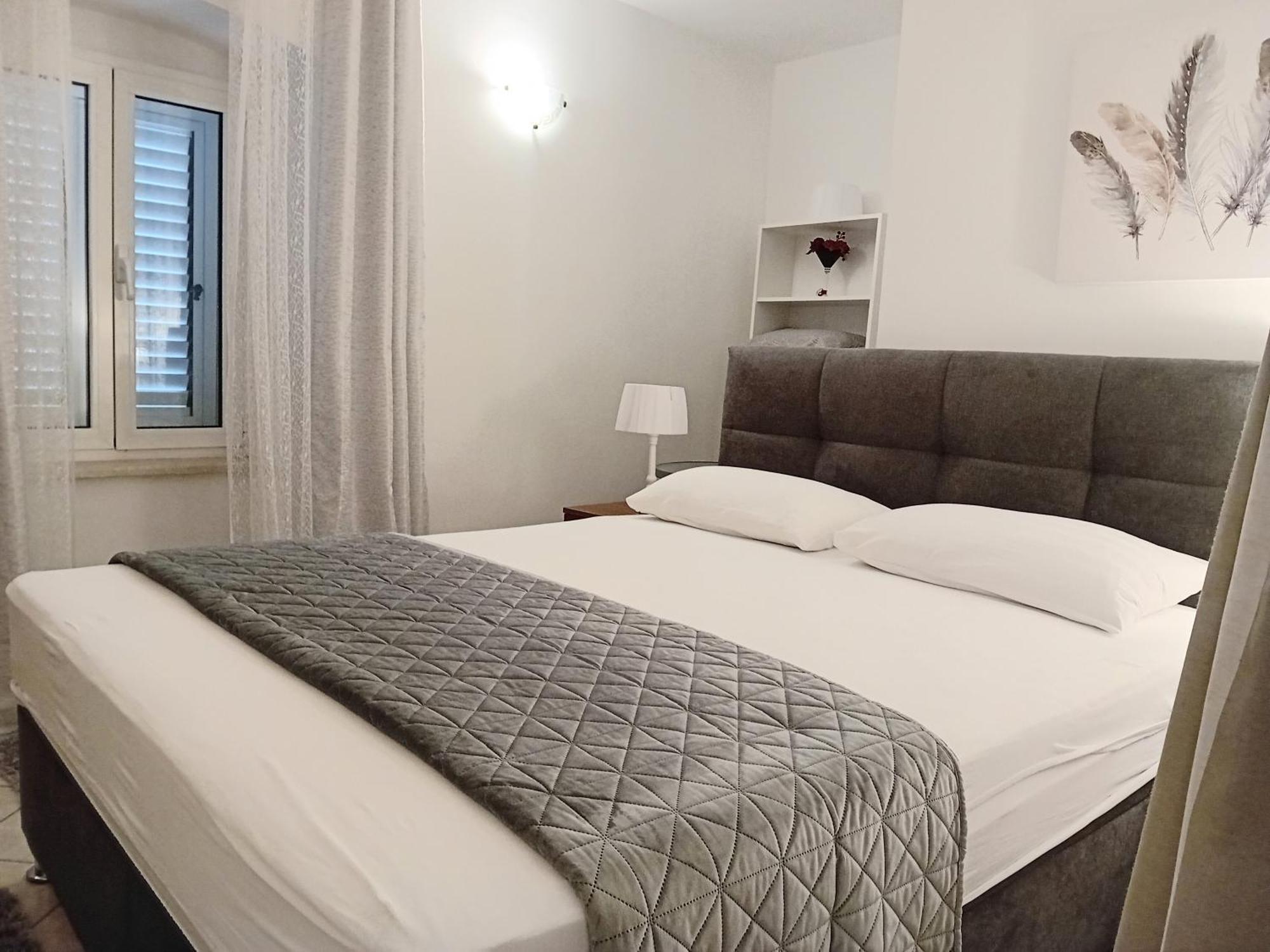 Apartment Andela Kaštela Eksteriør bilde